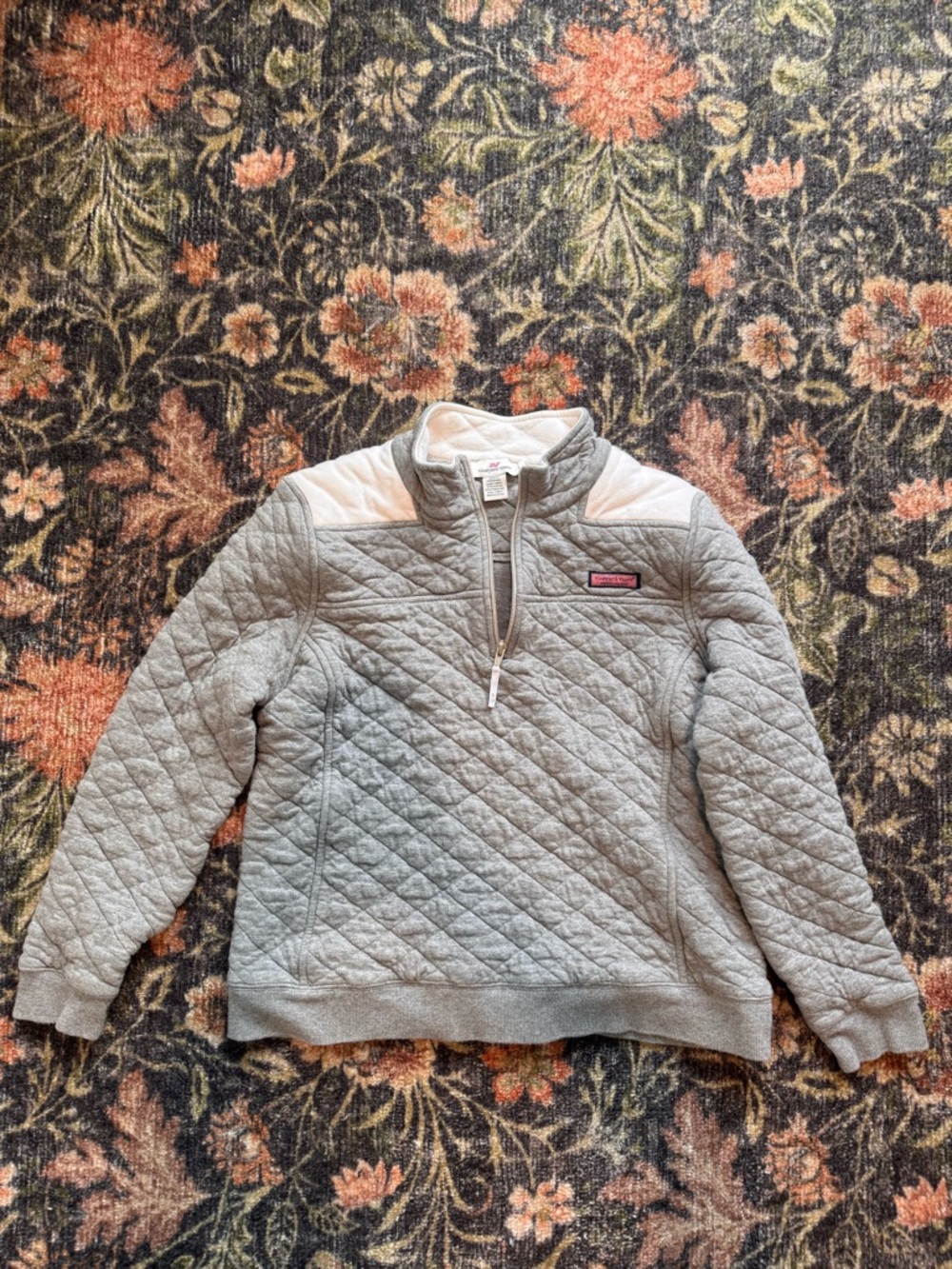 Vineyard Vines Light Gray Quilted Zip Hoodie with White Collar